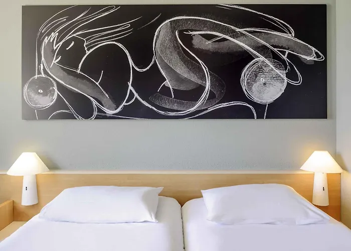 Ibis Koenigsplatz Hotell 2*