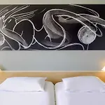 Ibis Koenigsplatz Hotel 2*