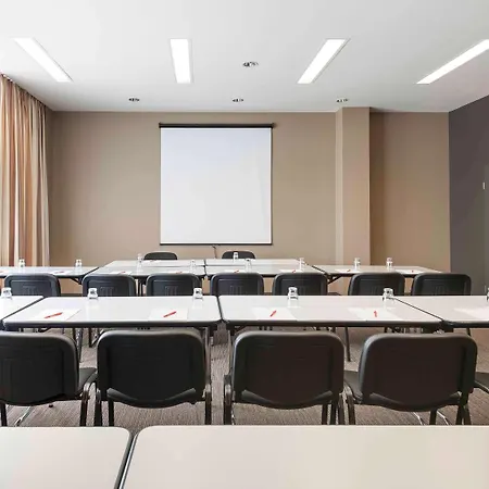 Ibis Koenigsplatz Otel 2*