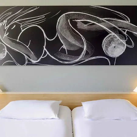 Otel Ibis Koenigsplatz
