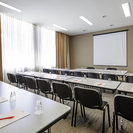 Ibis Koenigsplatz Otel Augsburg
