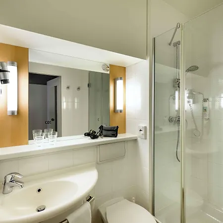 Ibis Koenigsplatz 2*