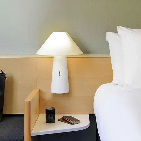 Ibis Koenigsplatz 2*