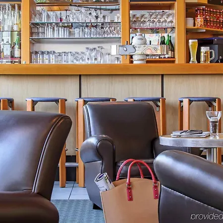 Ibis Koenigsplatz 2*