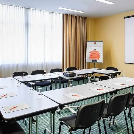 Ibis Koenigsplatz Otel Augsburg