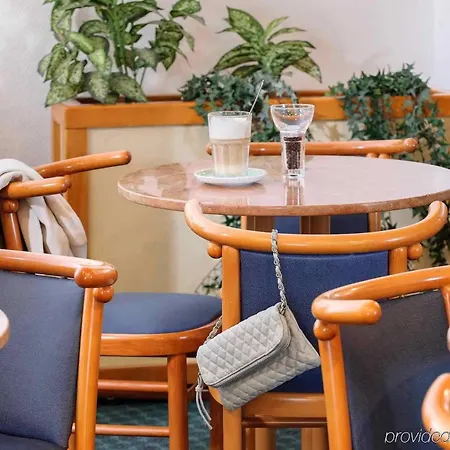 Ibis Koenigsplatz 2* Augusta