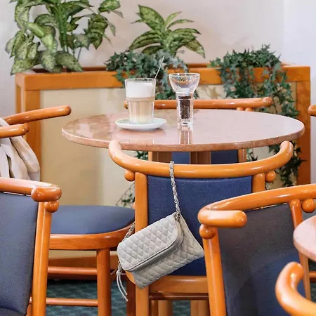 Ibis Koenigsplatz Otel