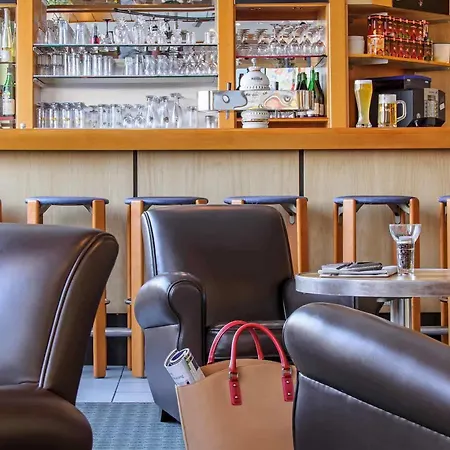 Ibis Koenigsplatz Otel 2*
